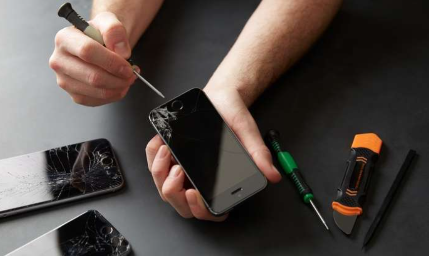 Top 5 Tips to Find the Best Phone Screen Replacement Near Me in Orlando