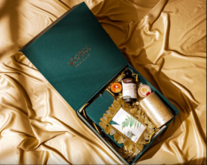 Elevate Gifting with a Personalized Custom Gift Box Creation