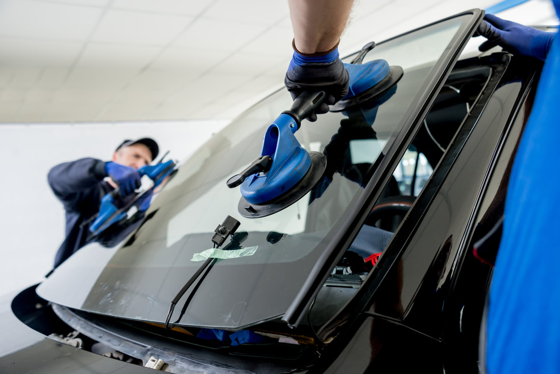 Understanding When It’s Time for Auto Glass Replacement