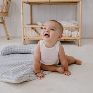 Organic Cotton vs Synthetic Singlets: What’s Best for Your Newborn?