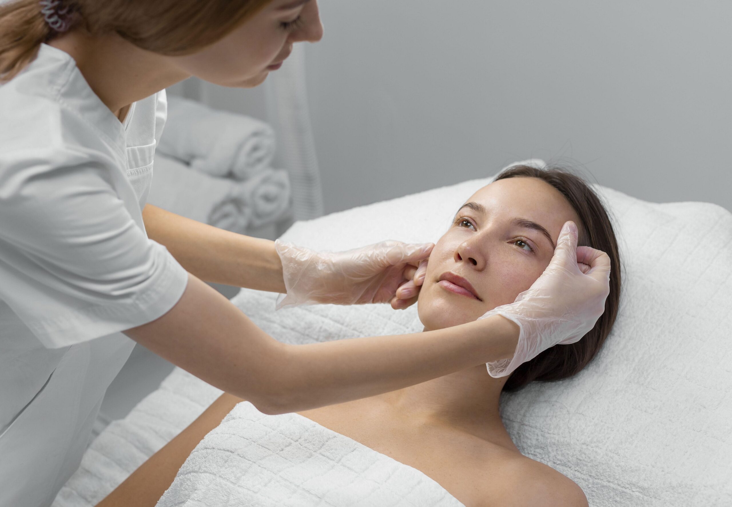 Is Skin Tightening Safe for All Skin Types and Tones? Let’s Talk About It
