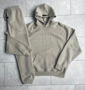 Essential Clothing for a Winter Wonderland