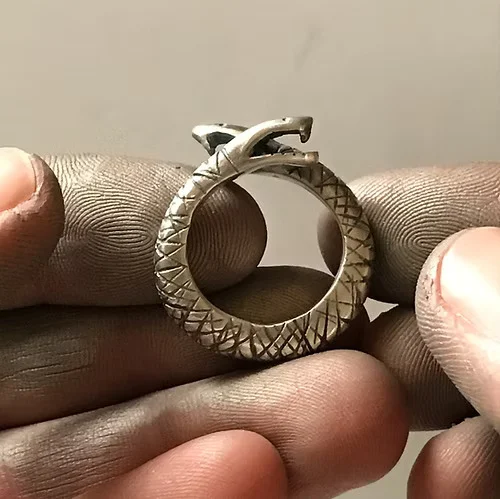 How to Pick Out Men’s Silver Jewelry for a Wedding or Other Formal Event