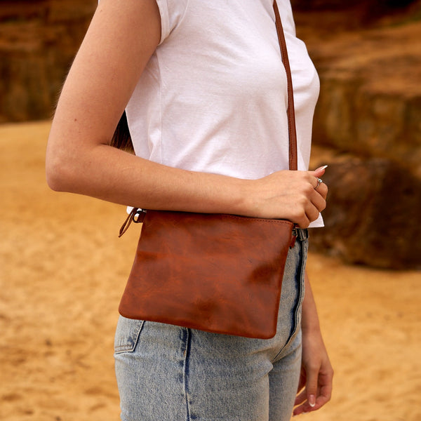Carry Style: Why a Leather Crossbody Bag Is Your Best Choice