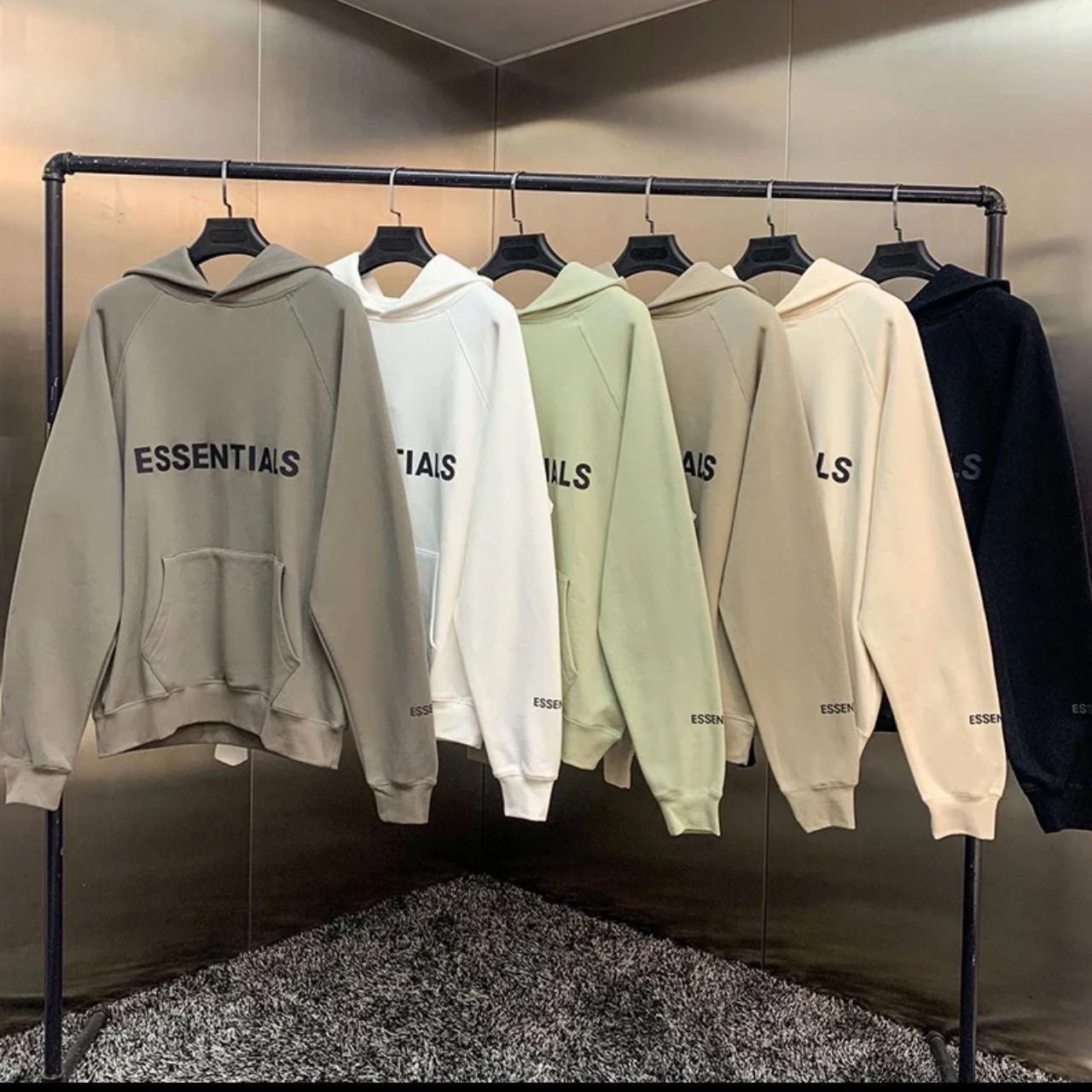 Essentials Hoodie: The Ultimate Streetwear Staple in Canada