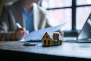 How Does a Mortgage Broker Simplify Cash-Out Refinance Options?