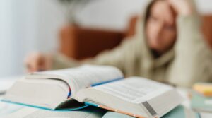 Expert Dissertation Writing Services for Students in Canada